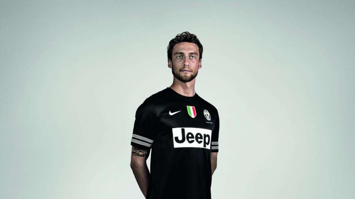 JUVENTUS E NIKE SVELANO LA NUOVA MAGLIA DA TRASFERTA! (GUARDA LE FOTO, CON I DETTAGLI...)