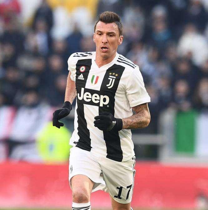 Mandzukic scrive a Pjaca dopo il nuovo infortunio: "Io sono con te"