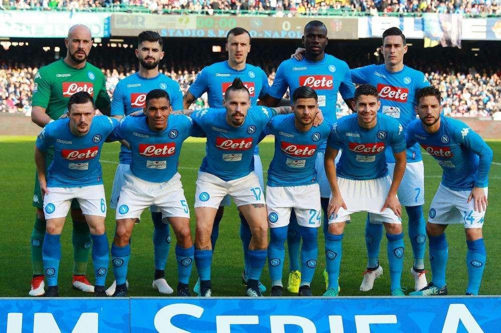 Da Napoli, un "chiagne e fotte" di... paura