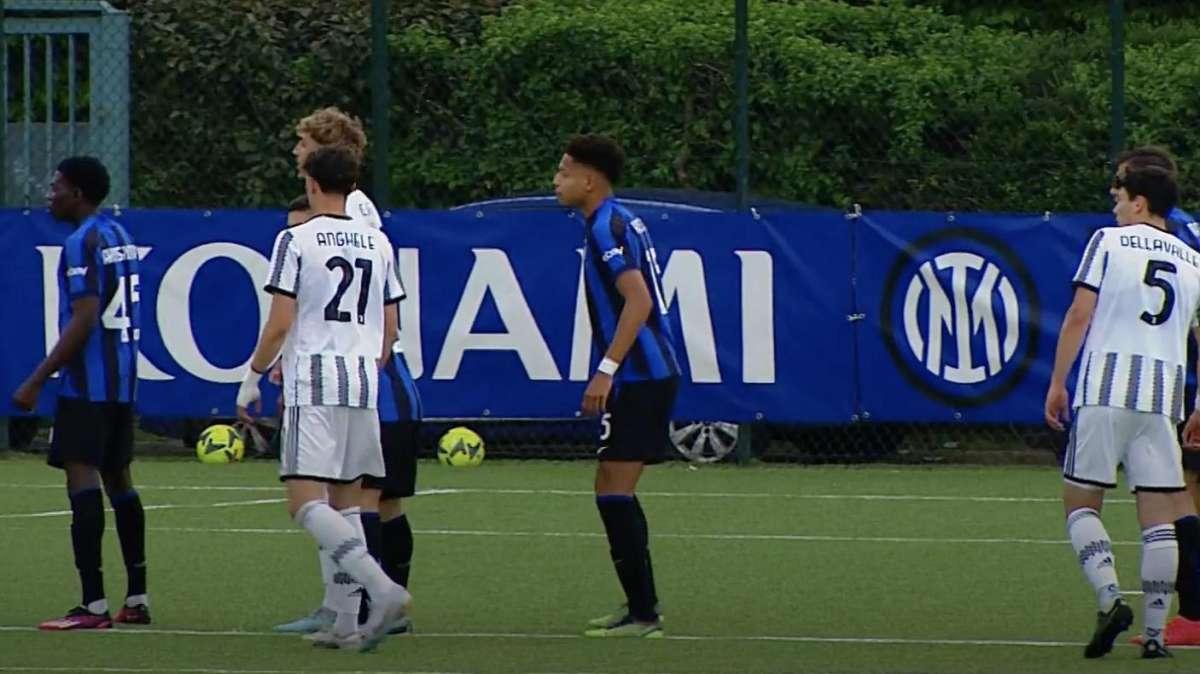 TJ - INTER - JUVENTUS 1-0 - Ai nerazzurri basta il gol di Owusu. Juventus in dieci nel secondo tempo per il doppio giallo a Dellavalle. Espulso anche Montero nel finale (diretta Sportitalia)