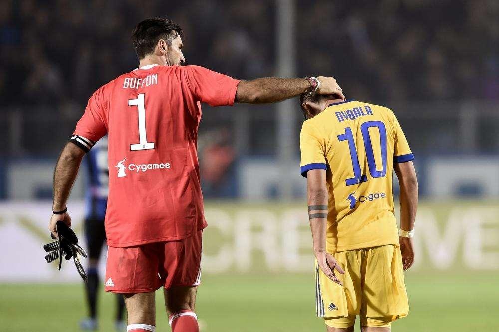 Gazzetta - Juve, niente clausole su Dybala, Donnarumma costa 70 milioni