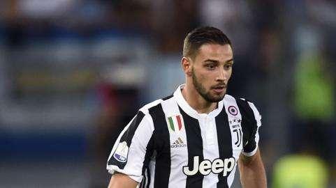 LIVE TORINO - Lesione parziale all'articolazione tibio - peroneale per De Sciglio: sarà monitorato quotidianamente. Domani alle 12:30 parlerà Allegri. Howedes in gruppo