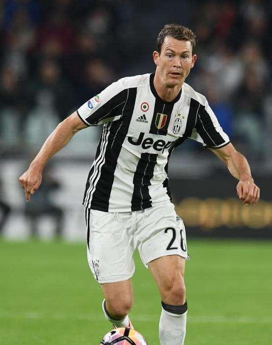 La Stampa - Lichtsteiner pronto a restare 