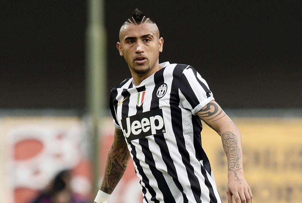 LIVE VINOVO -  Vidal sta bene e domenica sarà titolare. Contro la Fiorentina Conte punterà sulla formazione migliore. In difesa rientrerà Chiellini. Oggi presenti Marotta e Nedved. 