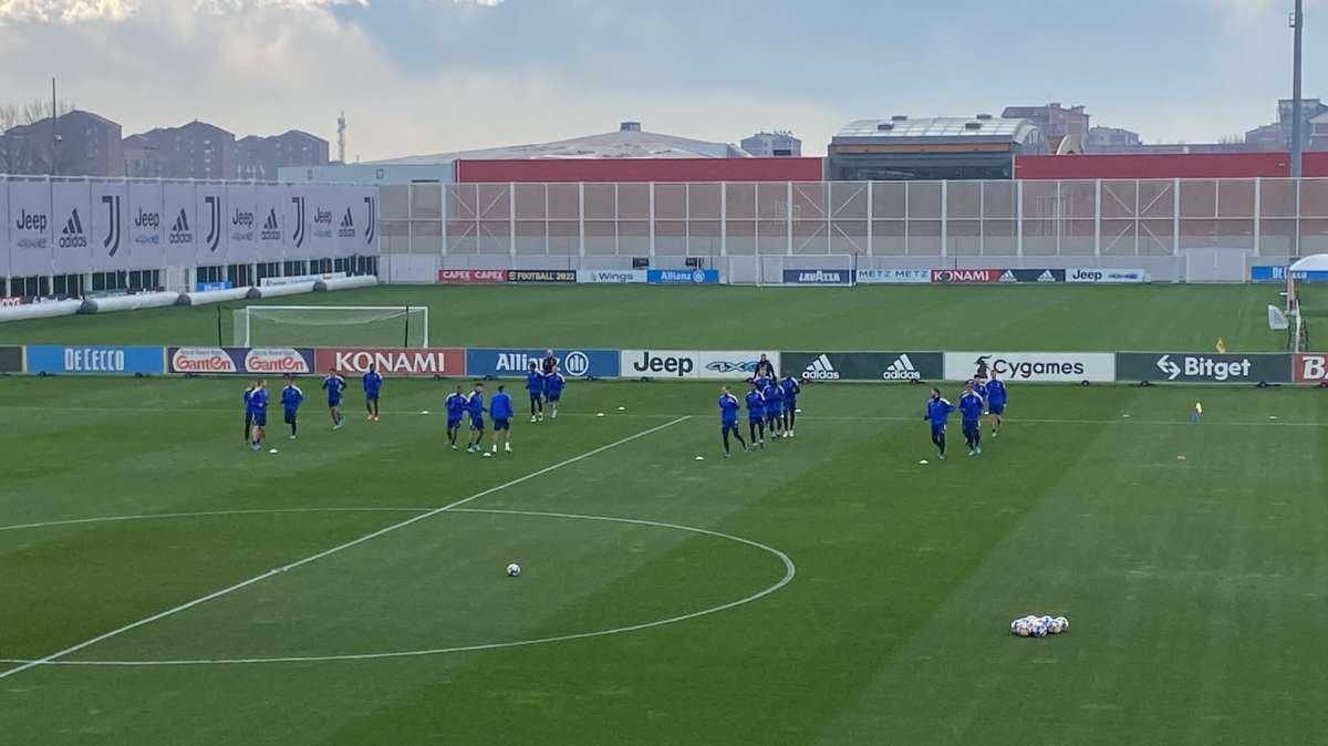 LIVE TJ - Juventus arrivata in Spagna (FOTO E VIDEO). I convocati. Ci sono Bonucci e Pellegrini. Out Dybala, Bernardeschi, Chiellini e Rugani
