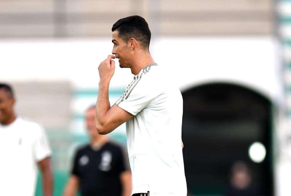 Ronaldo prende la mira e pubblica una curiosa stories