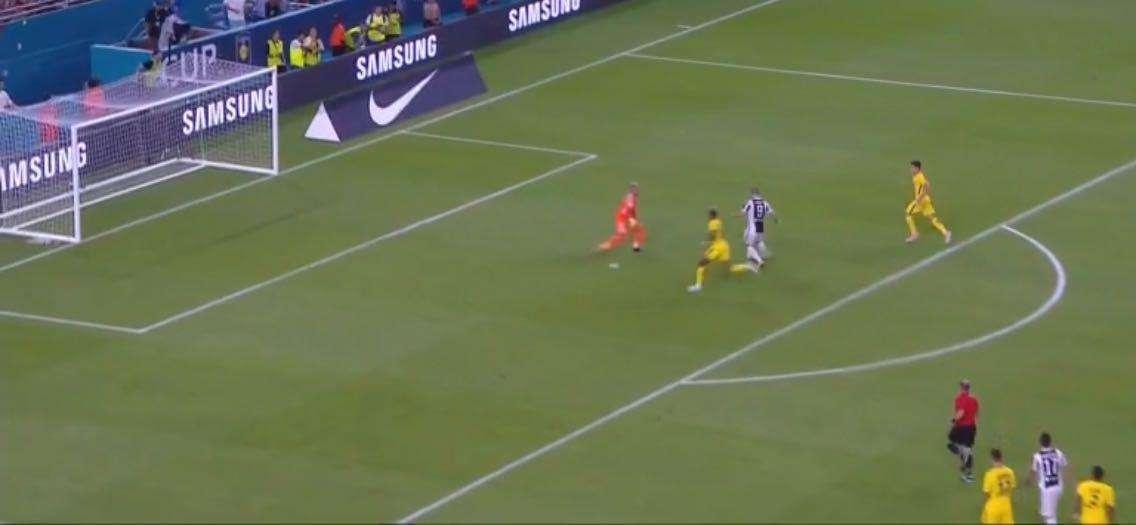 LIVE TJ - PSG-JUVENTUS 2-3 - Higuain e due volte Marchisio: Dani Alves ko