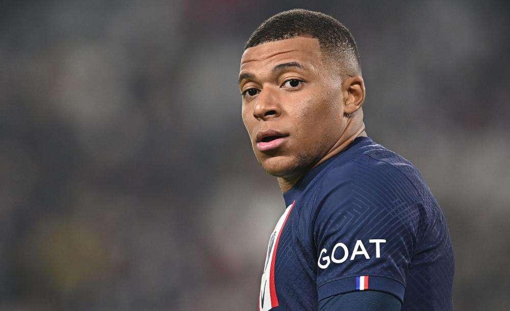 Psg, infortunio a Mbappé a 13 giorni dal Bayern