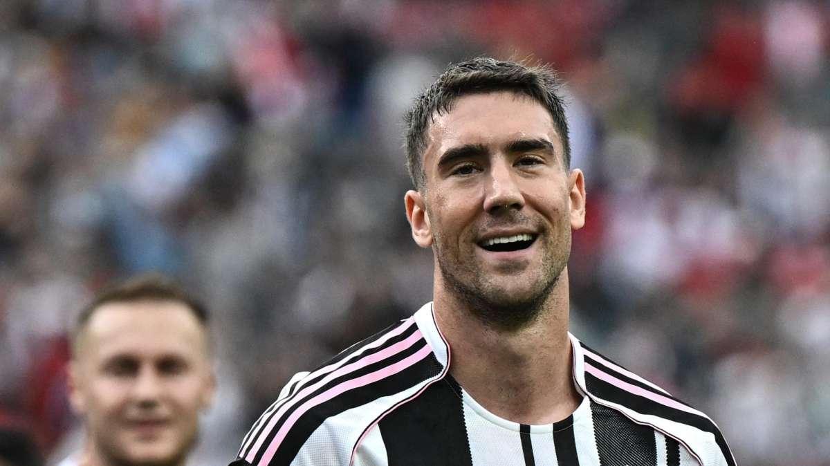 QS - Milan, 10 milioni e Bennacer per Vlahovic: no della Juve 