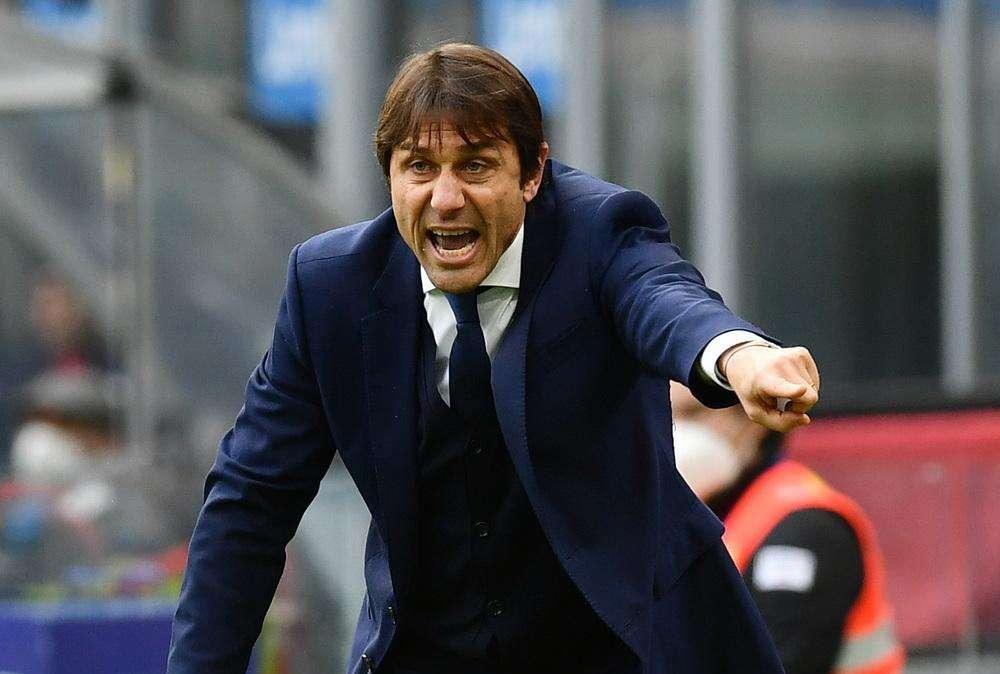 Cecchi (La Nazione): "Conte si è costruito un'aura di magnifico, nei suoi confronti c'è sudditanza psicologica di parte della stampa"