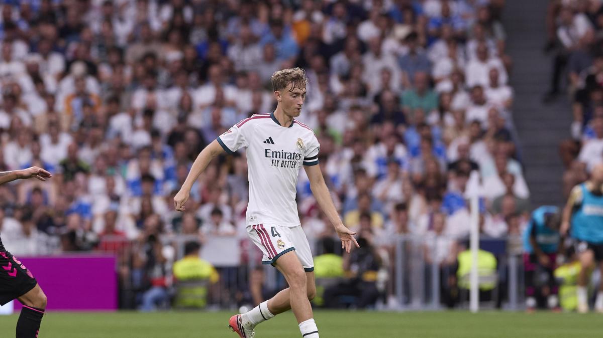 Juventus, rimpianto Huijsen: ora Mourinho lo ha trasformato nel leader della difesa del Real Madrid