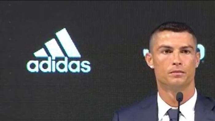 LIVE TJ - RONALDO: "Juve una delle migliori squadre al mondo. Voglio lasciare il segno anche nella storia bianconera". PARATICI: "Passo importante per alzare asticella"