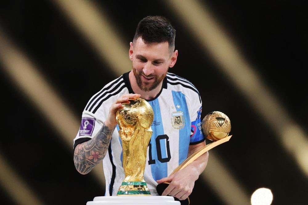 Calcio, la maglia di Messi esposta al museo della FIFA