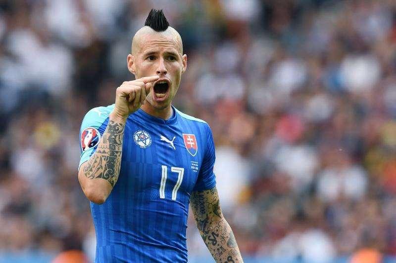 Hamsik e gli azzurri in coro: "Chi non salta juventino è"
