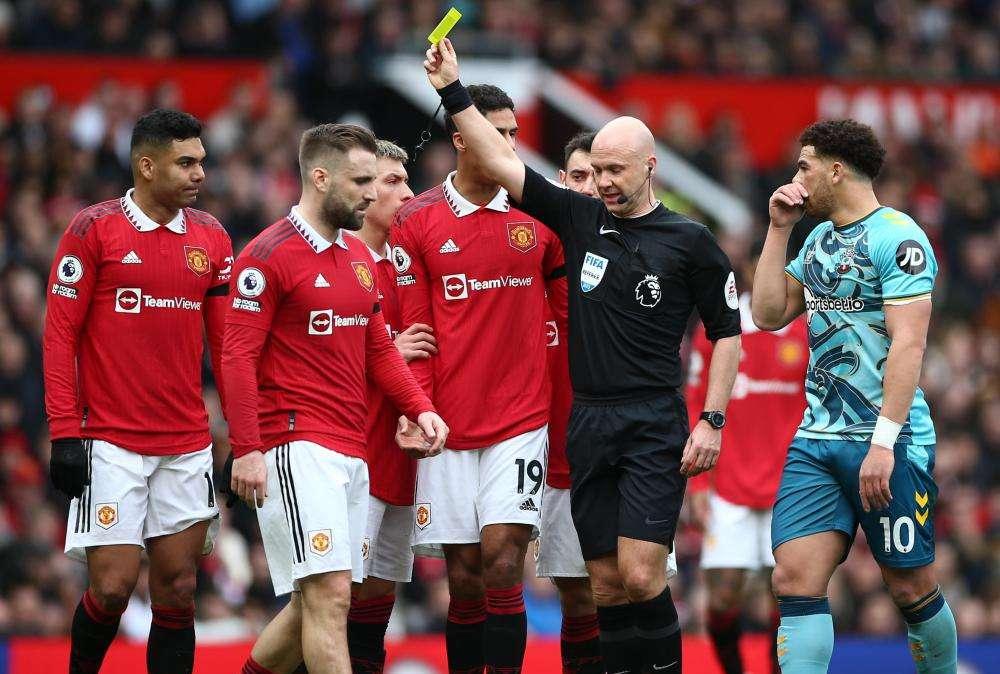Champions League, Napoli-Eintracht affidata all'arbitro inglese Taylor