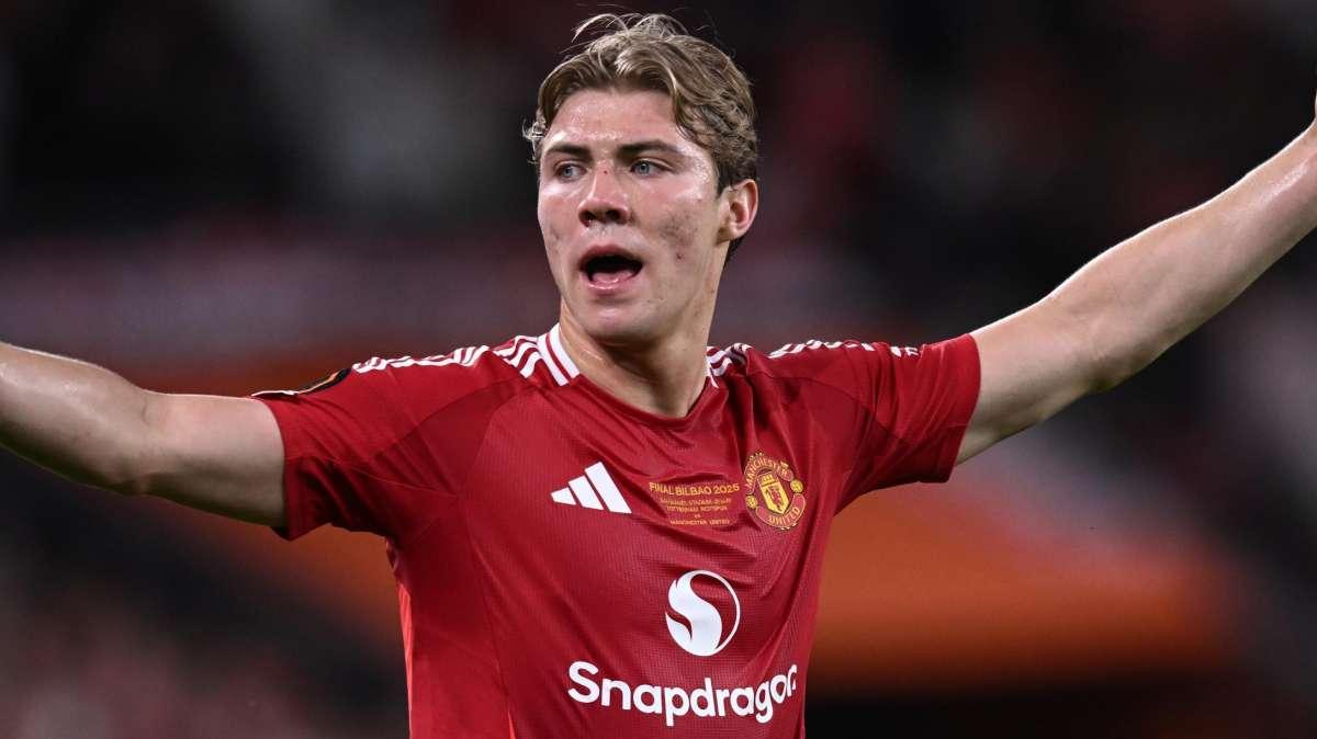 Hojlund chiude alle italiane: "Il mio piano è chiaro, voglio restare al Manchester United"