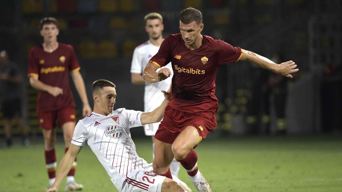 L'ex obiettivo Dzeko: "Stufo di sentir parlare di mercato, penso solo alla Roma"