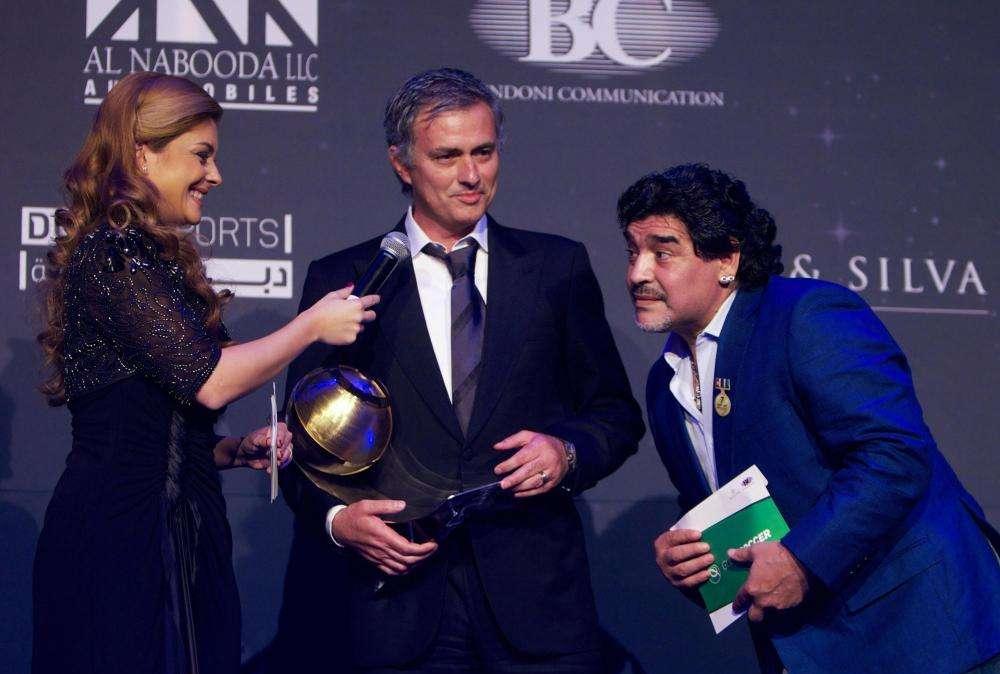 Maradona, Mourinho: "Fottuto amico' mi manchi"