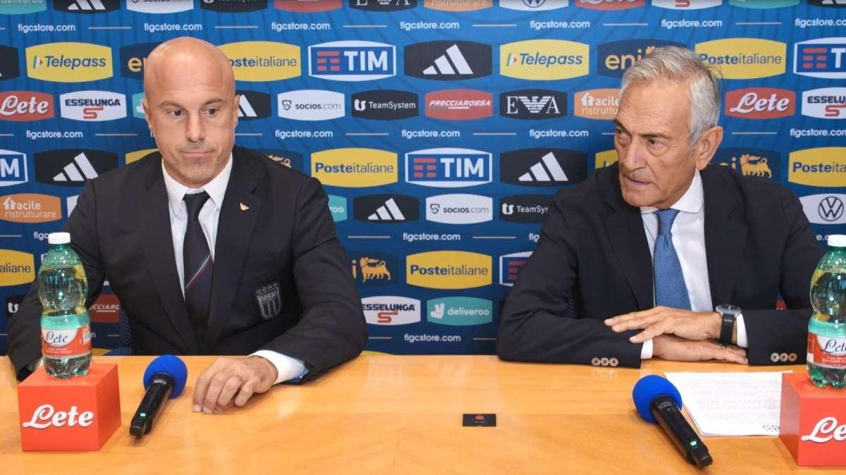 La Stampa - Dagli Stadi ai giovani, così cambierà il calcio 