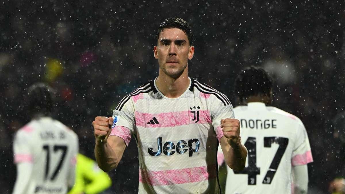 La Juventus su X: “Facce da allenamento” 