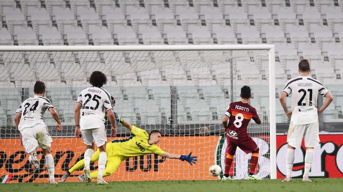 Juventus-Roma 1-3: le pagelle. Distratti Rugani e Danilo, Frabotta vivace. Higuain chiude col gol