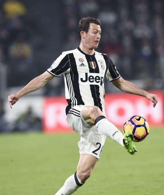 Sky - Lichtsteiner e Asamoah, piste Nizza e Galatasaray sempre più concrete