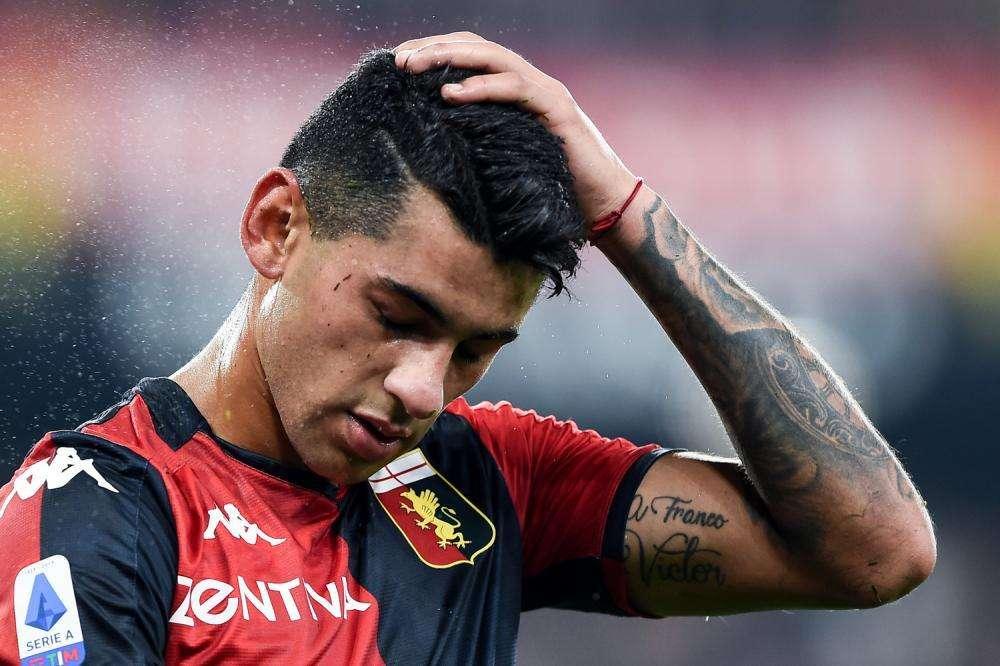 Romero resta al Genoa fino a fine agosto: c'è l'accordo con la Juventus