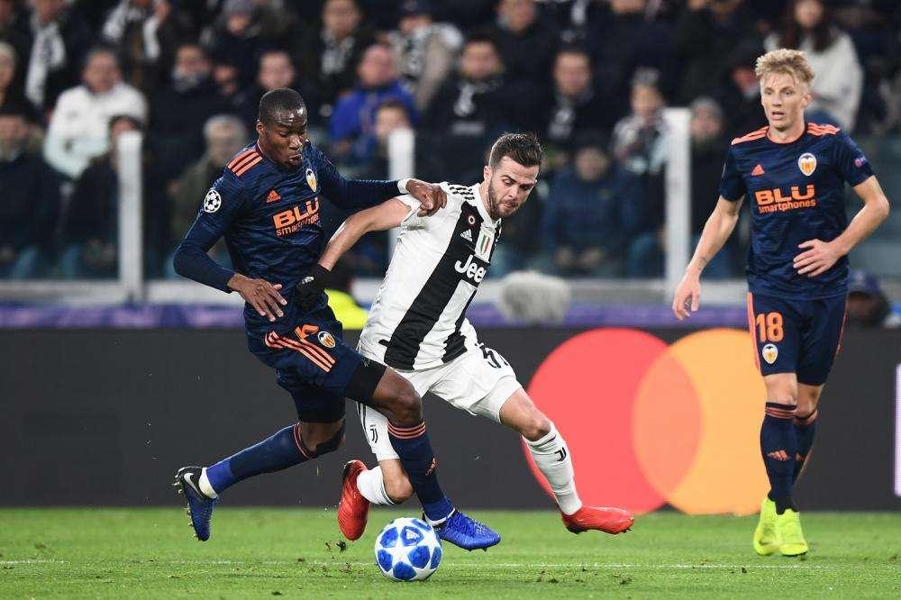 PJANIC FESTEGGIA SU INSTAGRAM: “Bravi ragazzi”