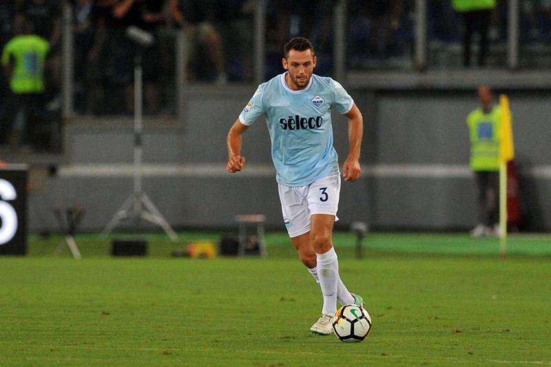 De Vrij, Inter e Juventus restano interessate