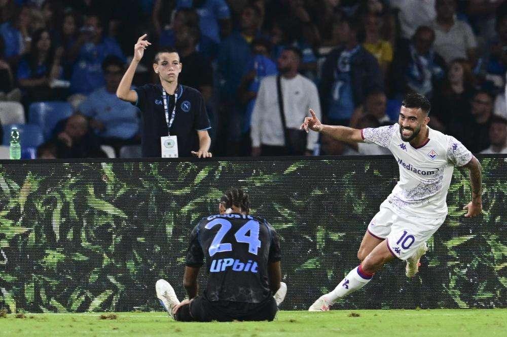 Nico Gonzalez si allena, ma il suo futuro è lontano da Firenze