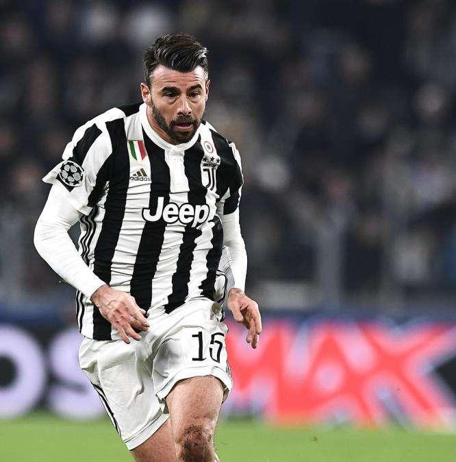 LIVE MERCATO - Accordo raggiunto per il rinnovo di Barzagli. La Juve continua a lavorare su Han. Al Cagliari piace Cerri
