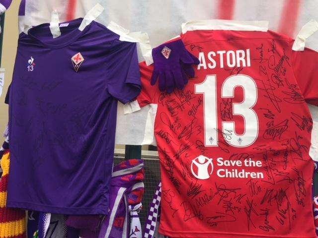 Sbaglia due volte il cognome di Astori, licenziato lo speaker del Perugia