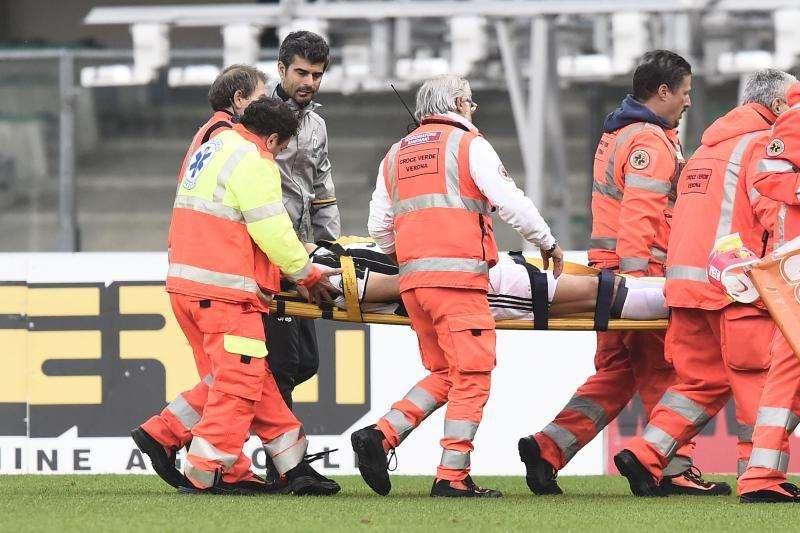 Comunicato Juve: lussazione alla spalla per Barzagli, nei prossimi giorni sarà sottoposto ad ulteriori accertamenti 