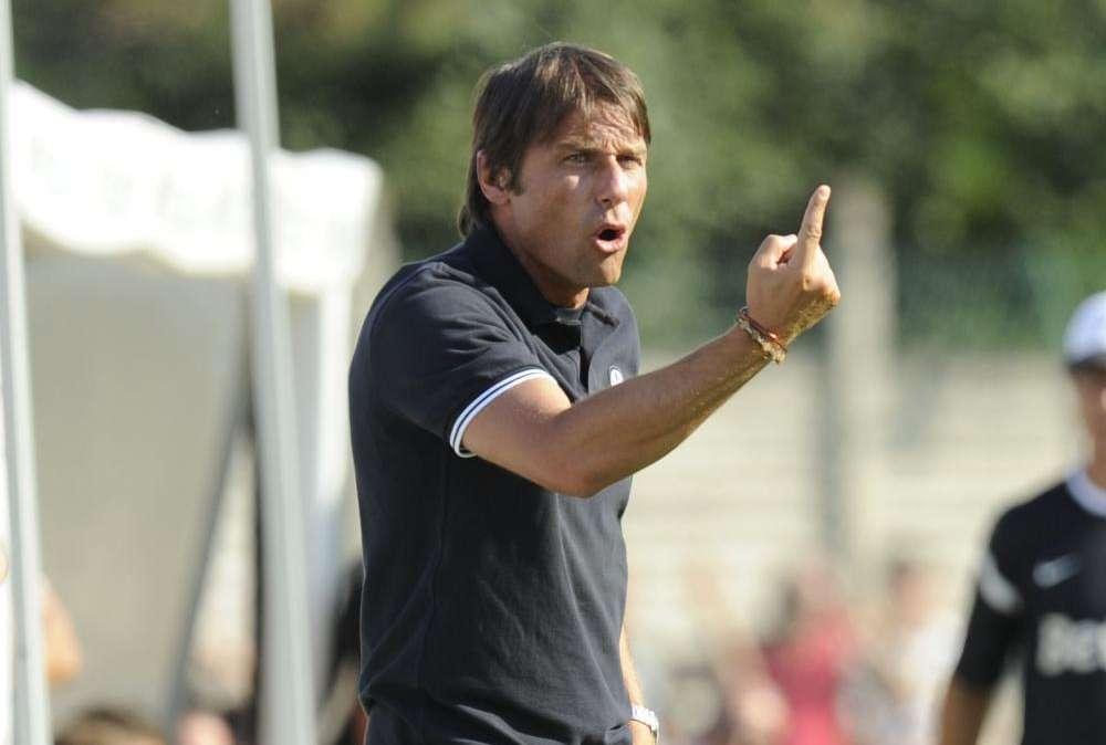 LIVE VINOVO - CONTE: "Vidal ha bisogno di tempo, non è convocato. Vucinic preso come attaccante. Quagliarella? Serve pazienza. Scudetto? Zitti e pedalare. Ecco i 9/11 della formazione di domani..."