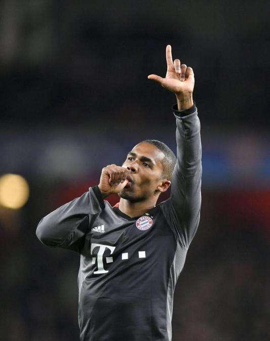 Tmw - Douglas Costa alla Juve, si chiude entro giovedì