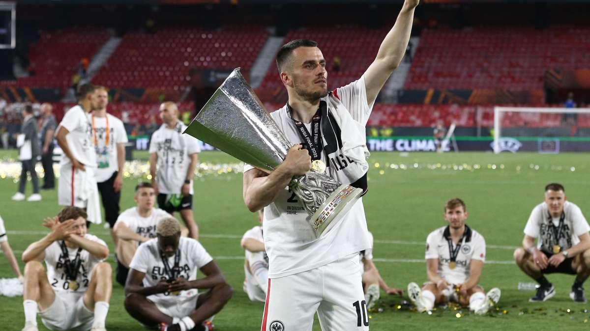 ESCLUSIVA TJ - Gisdol, ex allenatore di Kostić: "Lo consiglio alla Juventus, sarebbe un ottimo affare a quel prezzo. Vlahović? La coppia potrebbe funzionare"