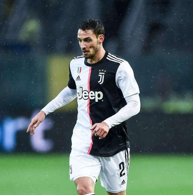 Quarantena Coronavirus, allenamento in cyclette per De Sciglio