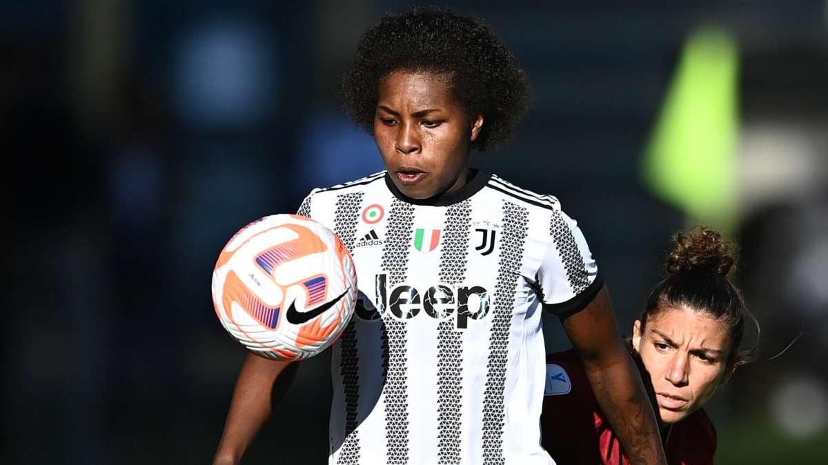 L'in bocca al lupo della Juventus a Beerensteyn per Inghilterra-Olanda Femminile