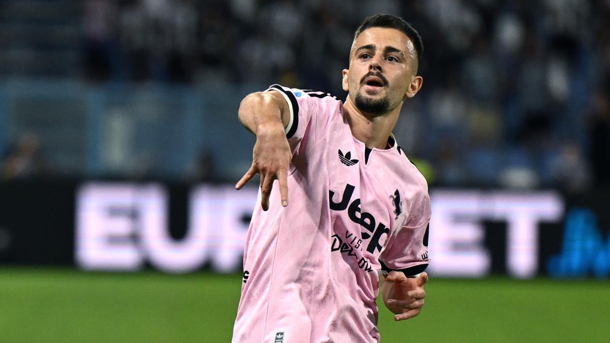Sassuolo-Juventus 3-2, le pagelle dei bianconeri: un super-Zhegrova non basta, la difesa affonda