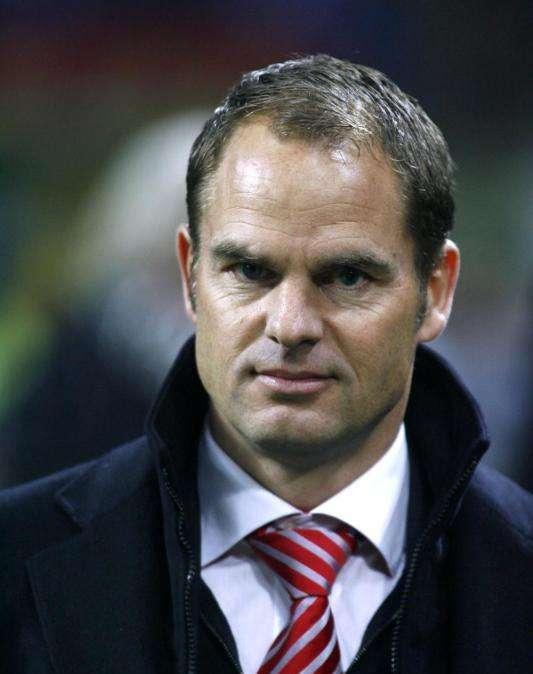 Inter, De Boer sbarca a Linate: "Felice di essere qui, mi auguro tanti successi"
