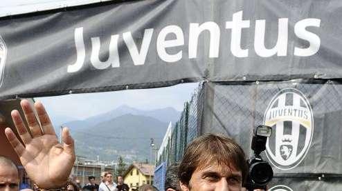 CONTE integrale: "Qualcuno dubitava sul nostro cammino in Champions. Il meglio deve ancora venire. Di Matteo? Dispiace, è un amico. Molto contento per i ragazzi, troppo spesso bistrattati. Cassano? Un'altra domanda..." 