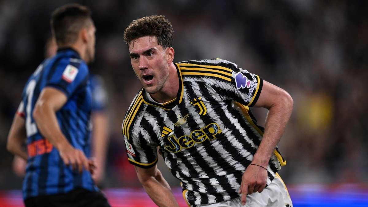 VLAHOVIC a Mediaset: "Centrati obiettivi, ma non dobbiamo accontentarci. Siamo la Juventus, l'anno prossimo dobbiamo puntare a vincere tutto"