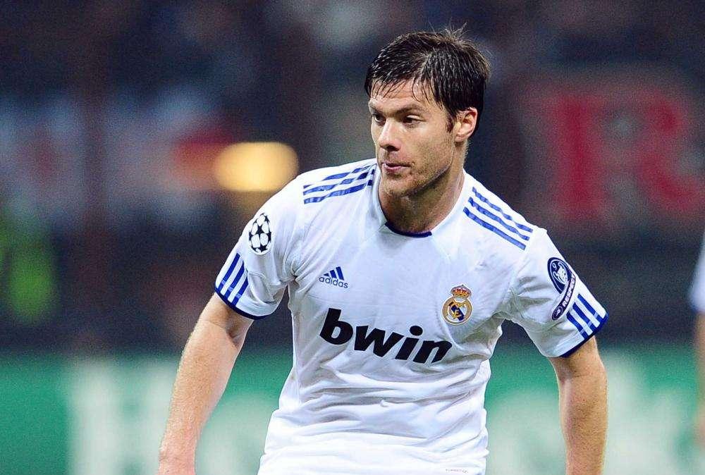 Agente Xabi Alonso: "Il mio assistito alla Juve? E' un'ipotesi irrealizzabile, sta benissimo a Madrid"