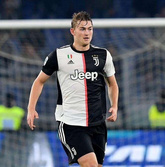 TJ - DE LIGT IN MIXED ZONE: "Sto cercando di imparare da Bonucci e Chiellini"