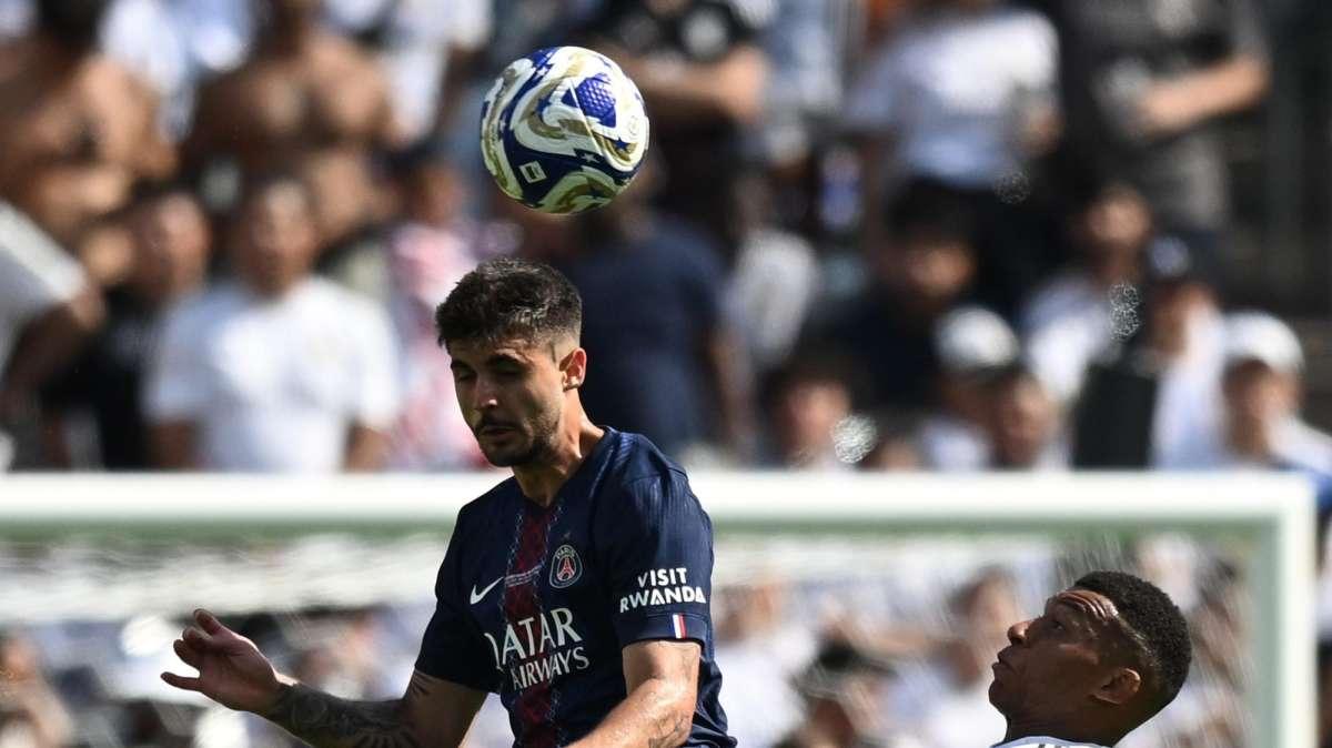 PSG: tensioni tra Beraldo e Luis Campos dopo la richiesta di cessione