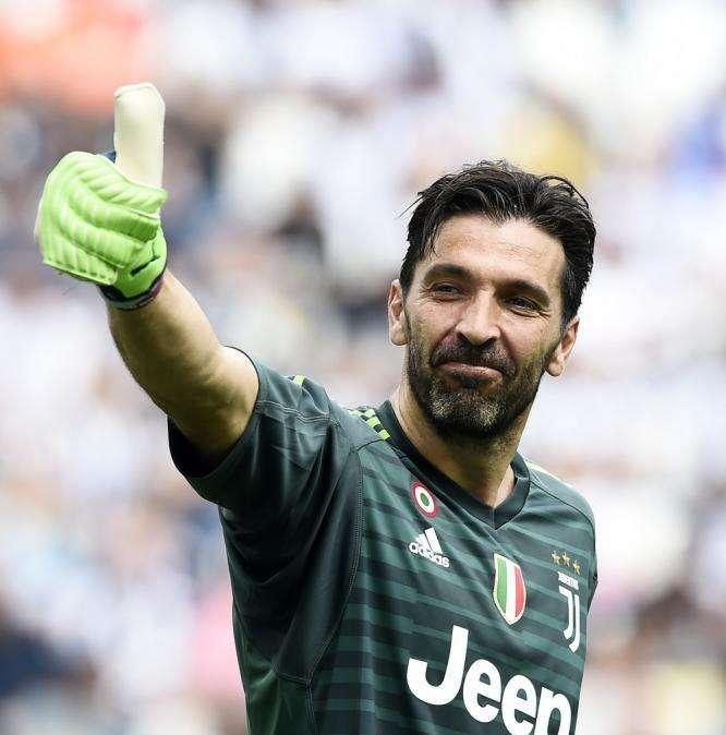 Dalla Francia: "Nei prossimi giorni le visite mediche di Buffon con il PSG"