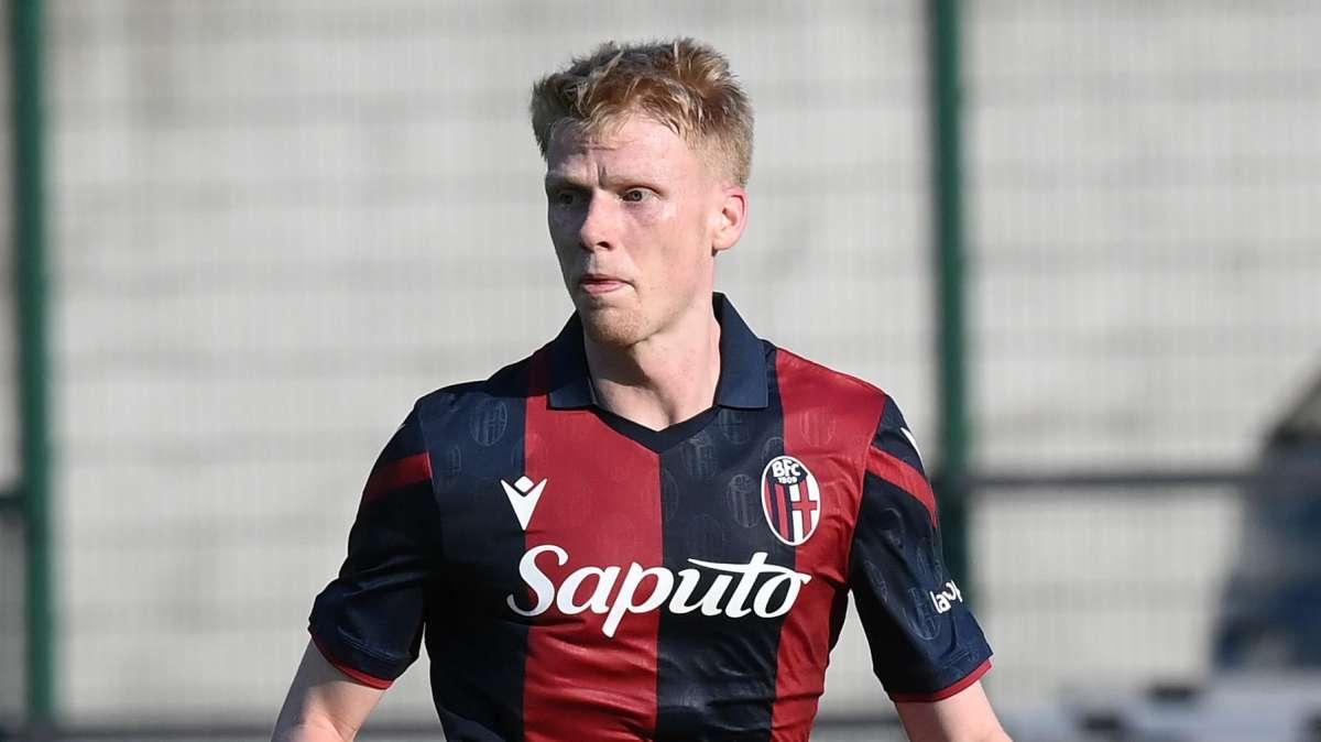 UFFICIALE - Bologna, Schouten si trasferisce al PSV Eindhoven a titolo definitivo