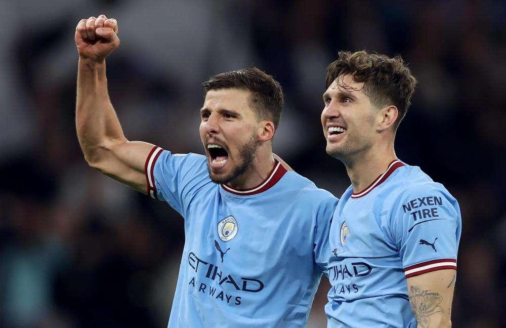 L'Arsenal perde a Nottingham, Manchester City è campione