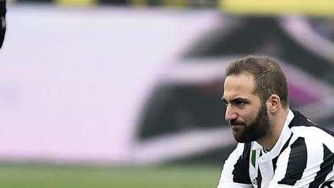 Comunicato Juve: le condizioni di Higuain e Berna