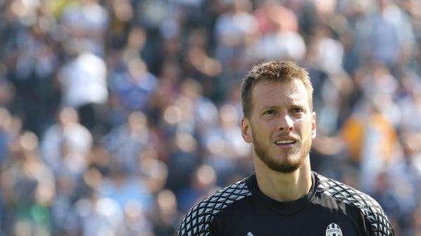 ESCLUSIVA TJ - Neto, giornata importante: oggi dg Valencia a Milano per incontrare la Juve